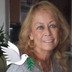 Meet your Posher, Gloria